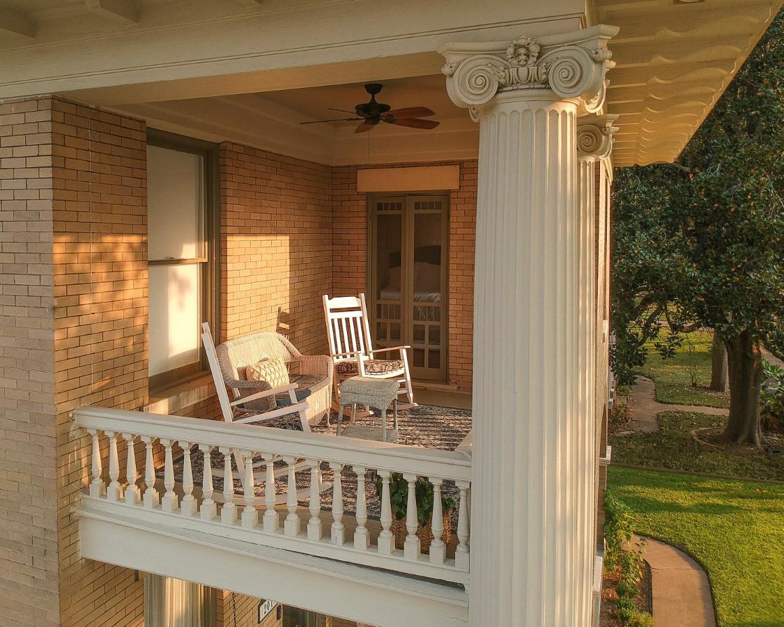 Katy House Bed And Breakfast Smithville ภายนอก รูปภาพ