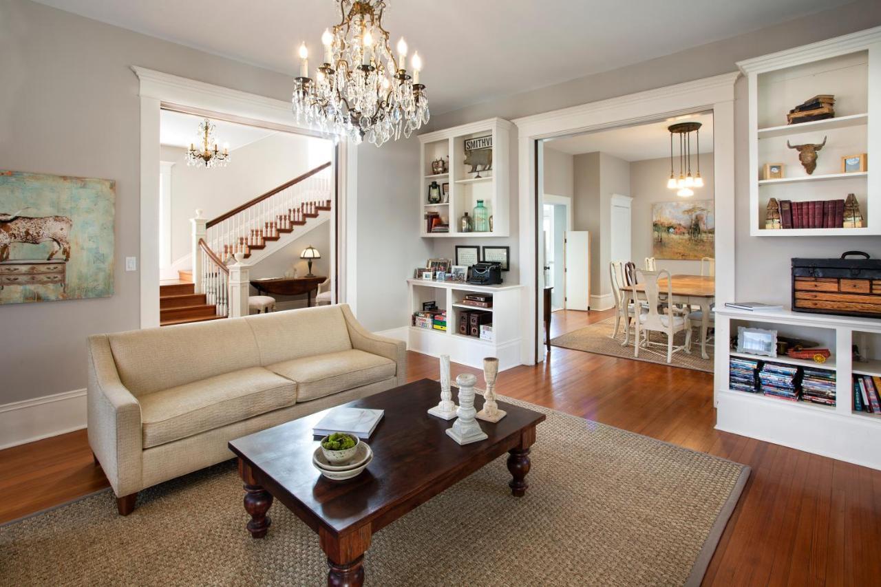 Katy House Bed And Breakfast Smithville ภายนอก รูปภาพ