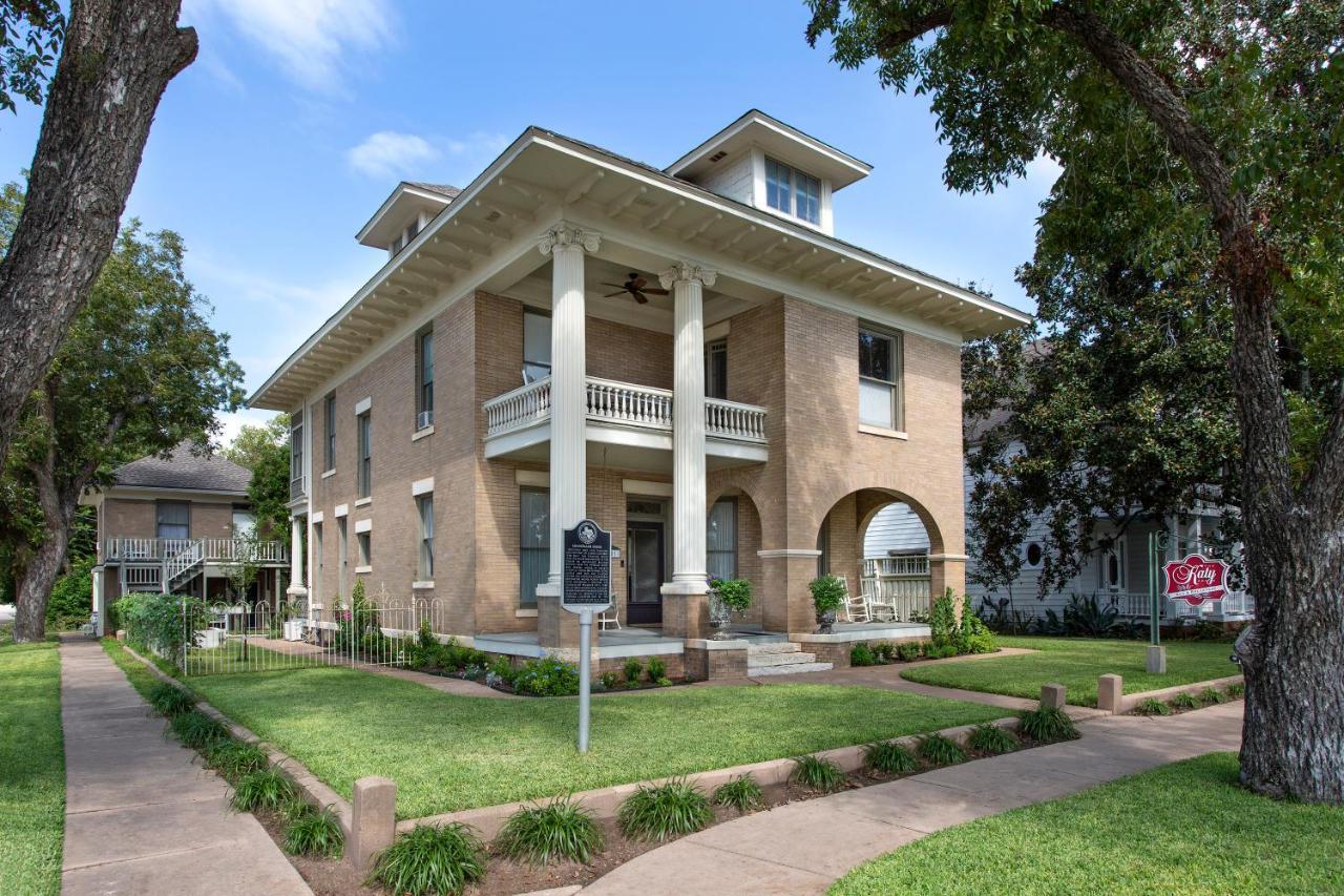 Katy House Bed And Breakfast Smithville ภายนอก รูปภาพ