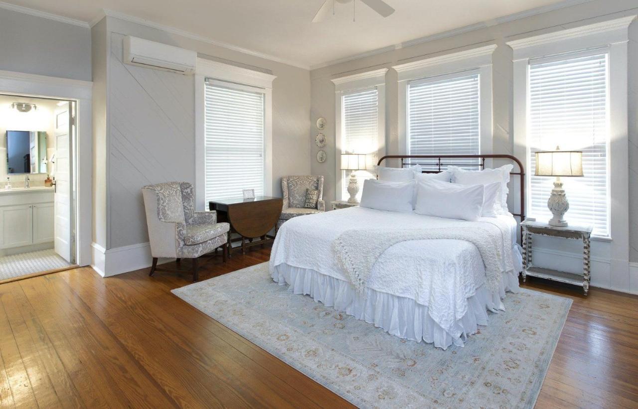 Katy House Bed And Breakfast Smithville ภายนอก รูปภาพ