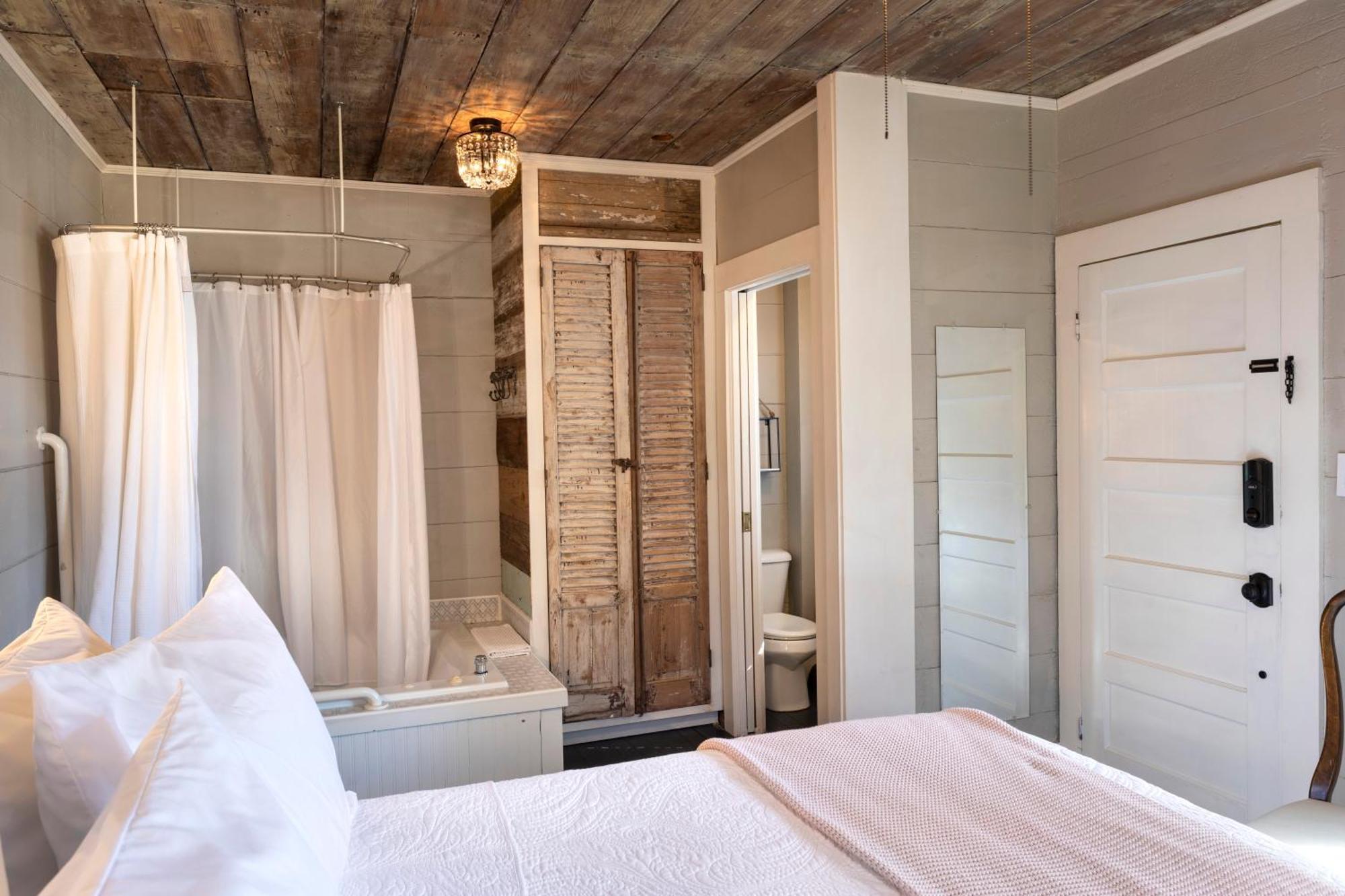 Katy House Bed And Breakfast Smithville ภายนอก รูปภาพ